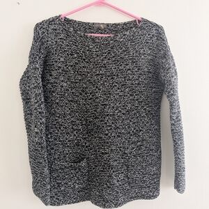 Vince Camuto Black & White Knit Top